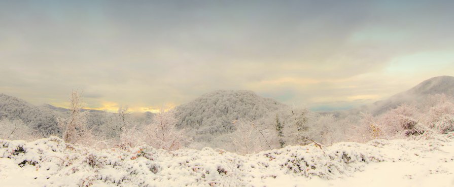 панорама снежных вершин Солох аула - Илья Бунин
