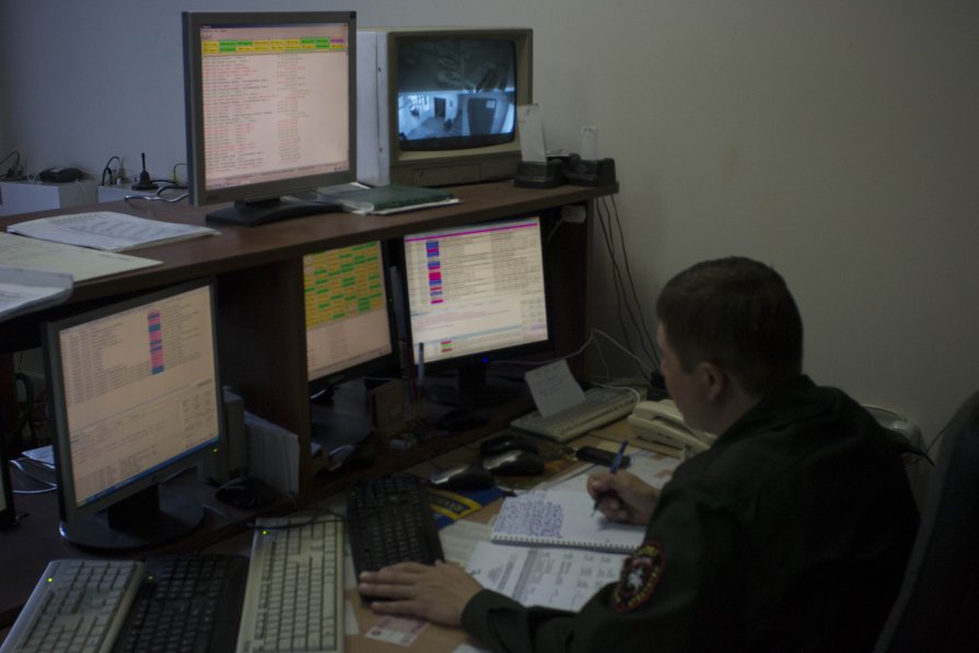 Трудовые будни дежурного пульта централизованной охраны объектов - Андрей Бондаренко