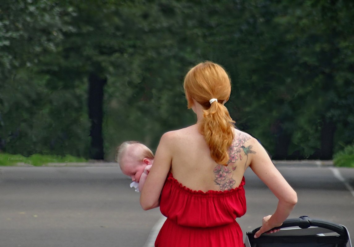 Мадонна с младенцем... - Elena Олинова
