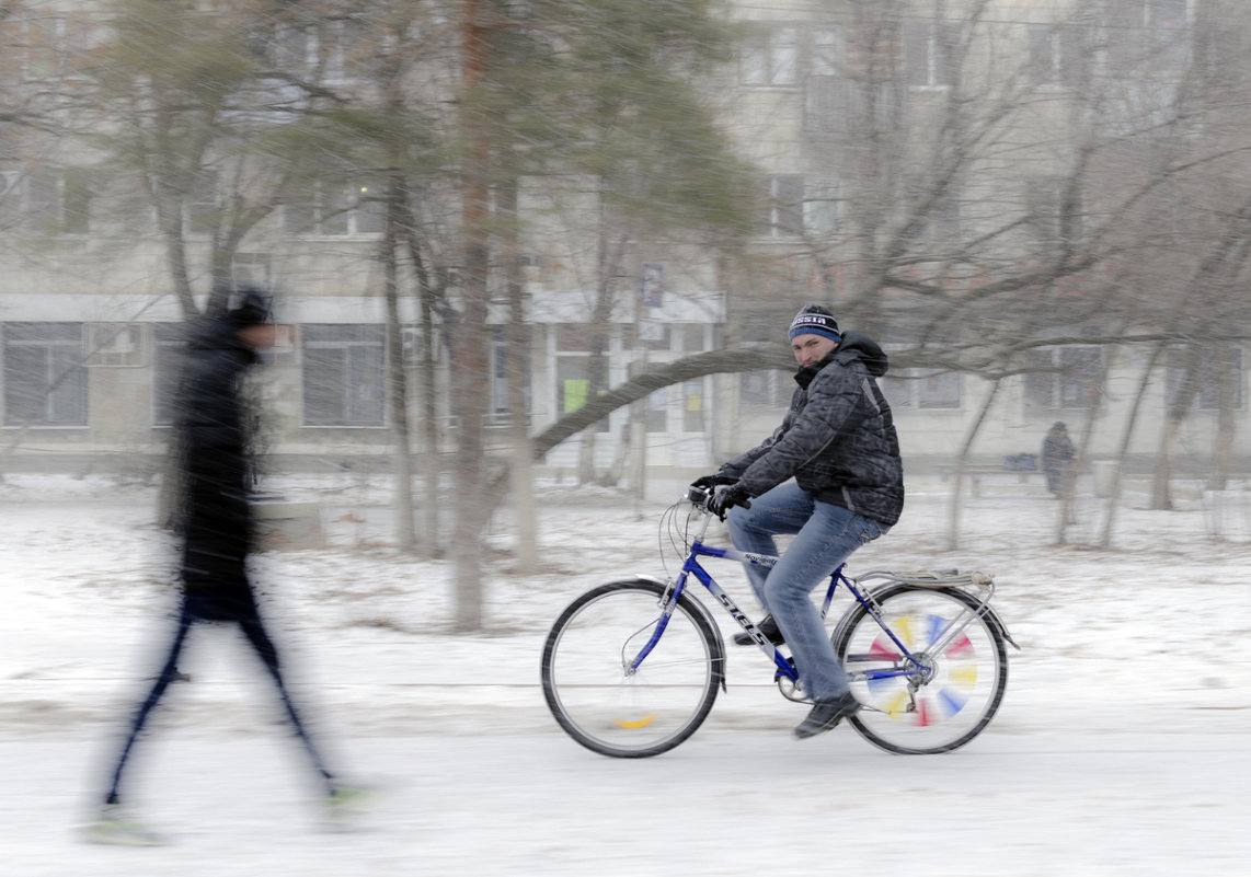 "зимний" велосипедист - Александр 