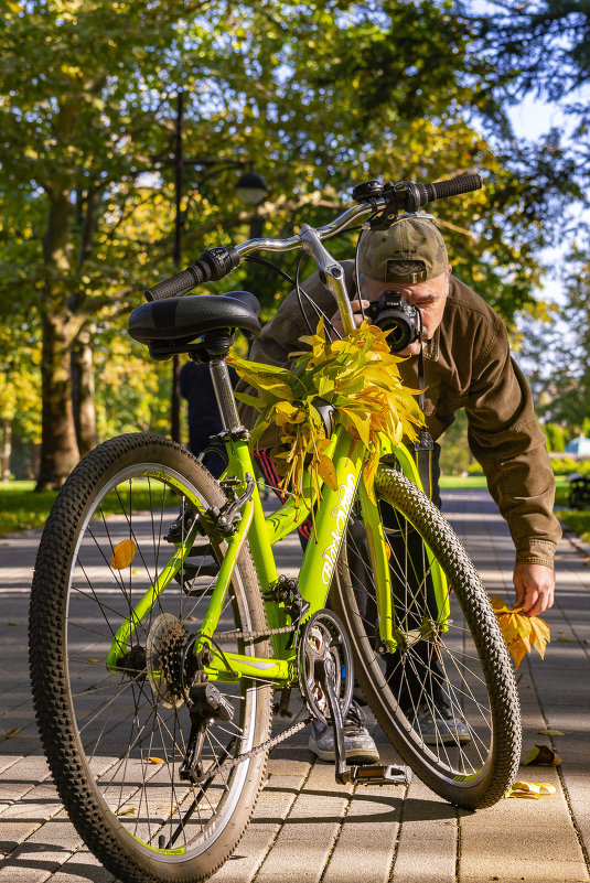 Фотосессия зелёного велосипедика) - Ирина Комолова