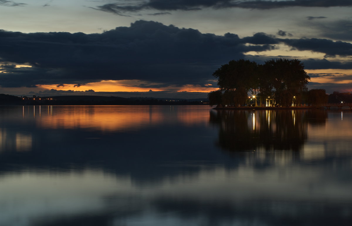 Закат над озером - Алексей 