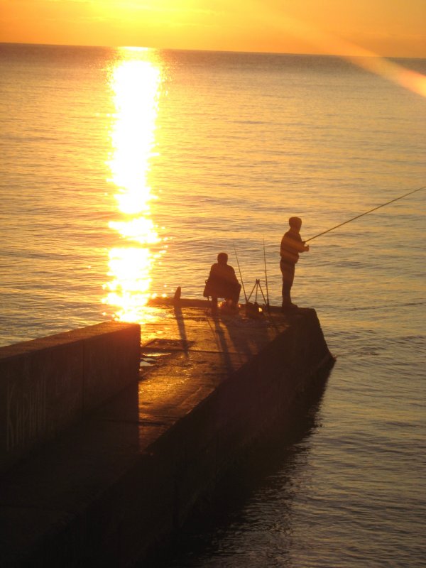 Восход солнца. Утренняя рыбалка. - Leonid 