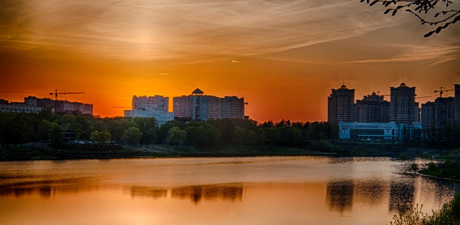 закат на озере - Валера Шевелёв