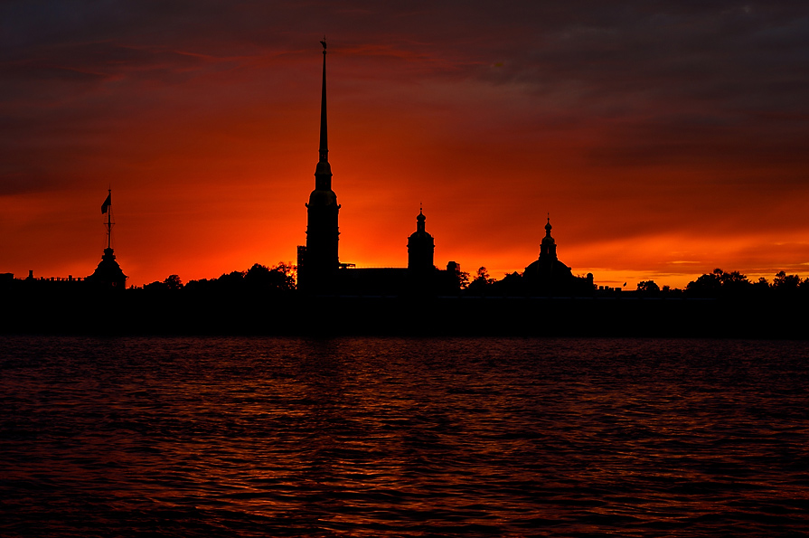 Вечерняя Петропавловская крепость