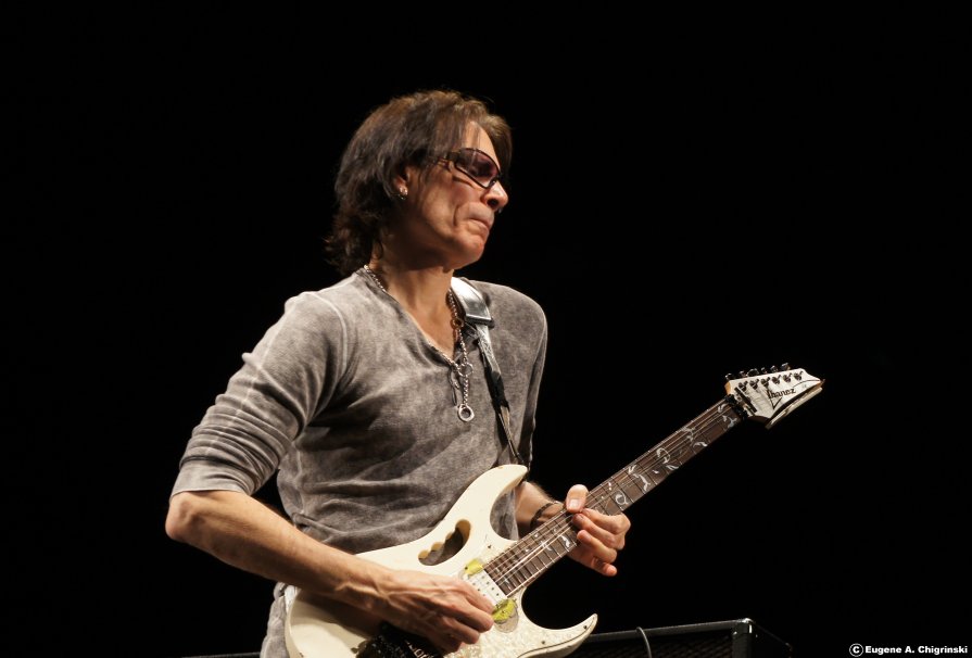 Steve Vai - Live in Omsk (2013) - Eugene A. Chigrinski