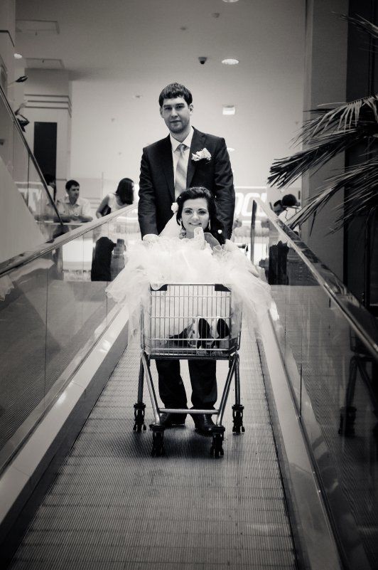 Покупка невесты в ТЦ - Мария Сидорова