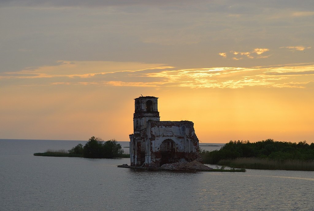 Руины рукотворного моря - Виктор Новиков