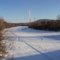 Замёрзшая река :: Сергей Жигалёв