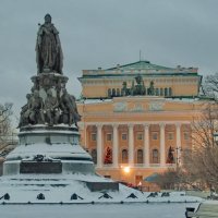 Площадь Островского в Петербурге :: Олег Попков