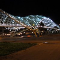 Тбилиси. Хрустальный мост. :: Жанна Ленц