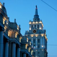 Вечерний город :: Элеонора Макарова