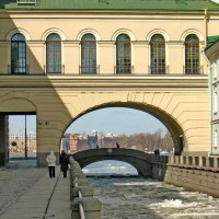 Эрмитажный мост :: Олег Попков