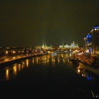 Чудесный вечерний вид с Патриаршего моста. :: Vera kvs