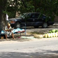 Круглосуточная продажа арбузов на улицах Бишкека... :: KateRina K