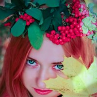 В листьях :: Alena Kramarenko