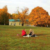 Чаепитие в Коломенском. :: Юрий Моченов