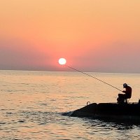 рыбалка на закате :: Владимир Бухаленков