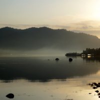 Утро  на  Телецком  озере . :: Нэлли Обертынская