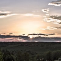 весенний закат над деревней :: Николай Добровольский