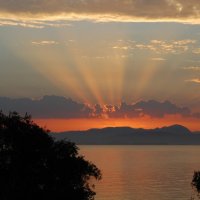 Рассвет на острове Корфу (Греция) :: Сергей Лошкарёв