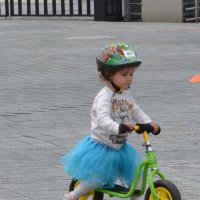 Девочка на велосипеде :: Виктория 