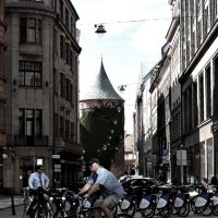 Велосипеды на старых улочках Риги :: Natali 