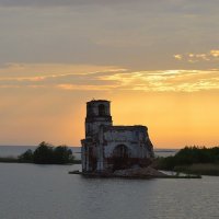 Руины рукотворного моря :: Виктор Новиков
