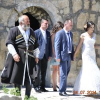 Вот она какая-грузинская невеста! :: Владимир Филимонов