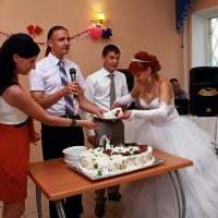 Торт от жениха и невесты.. :: Юрий Стародубцев