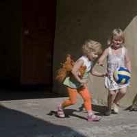 Девчонки тоже играют в футбол! :: Яна Белошицкая