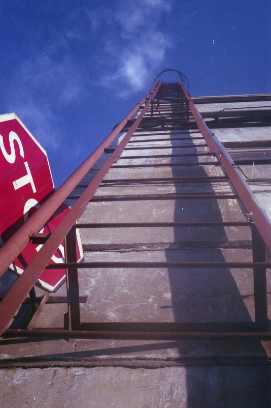 No climbing up to heaven. Проход на небо воспрещён. - Павел Шестаков