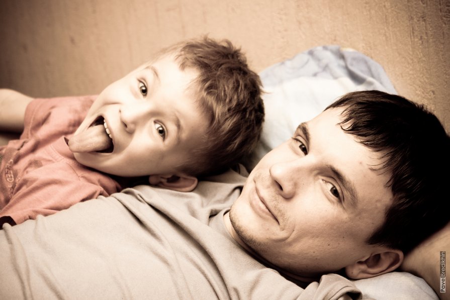 Отец и сын - Pavel Bredikhin