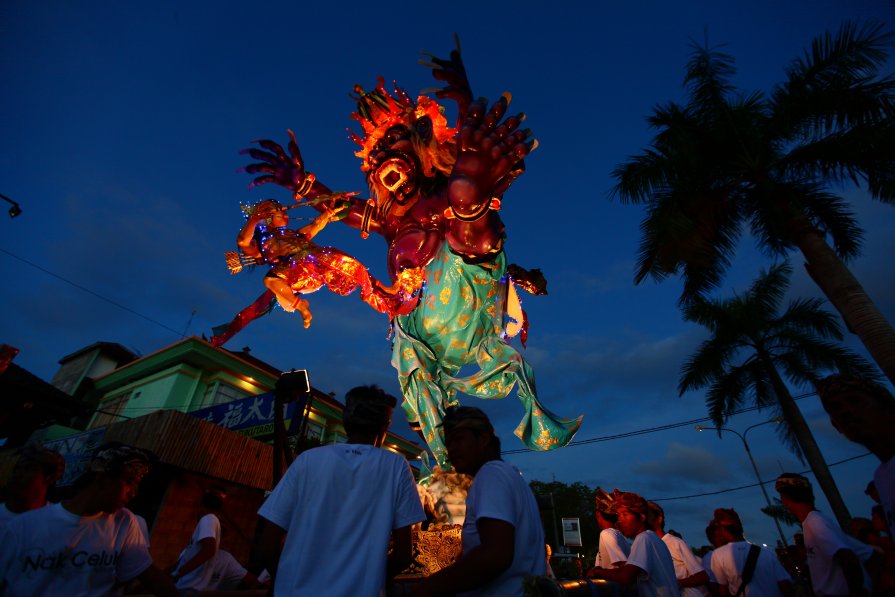 Niepi day. Bali. Indonesia. - Eva Langue