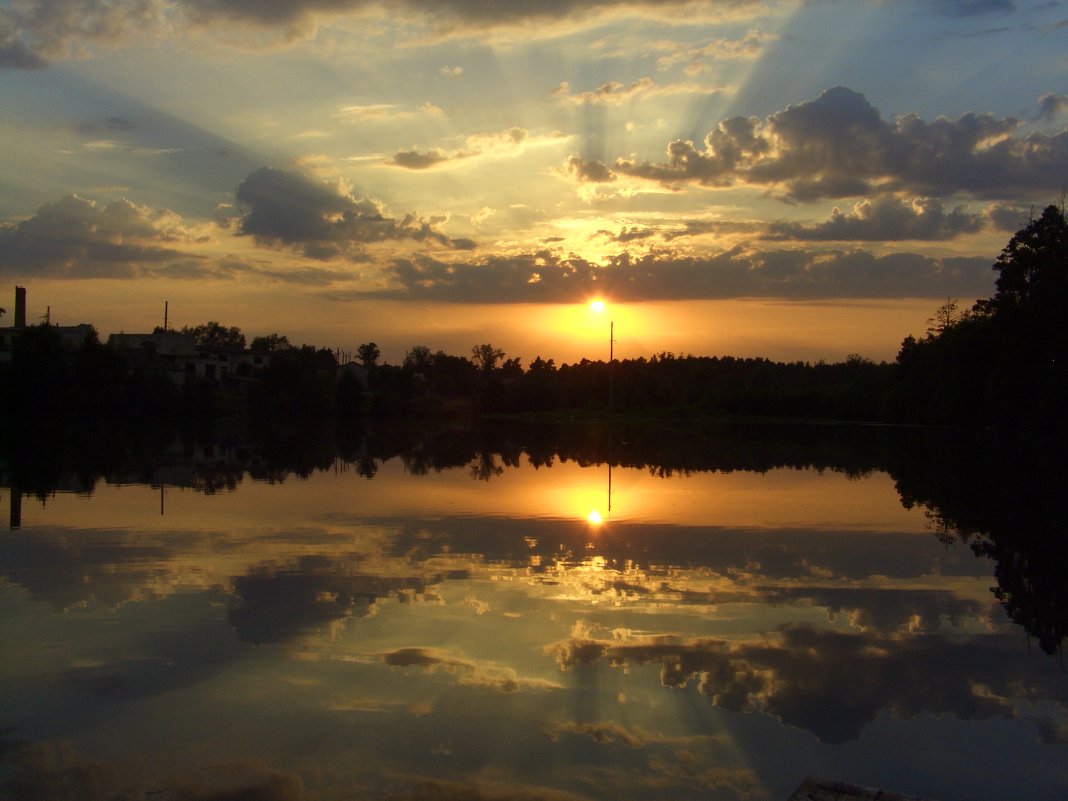 Закат над озером - Евгений Колесов