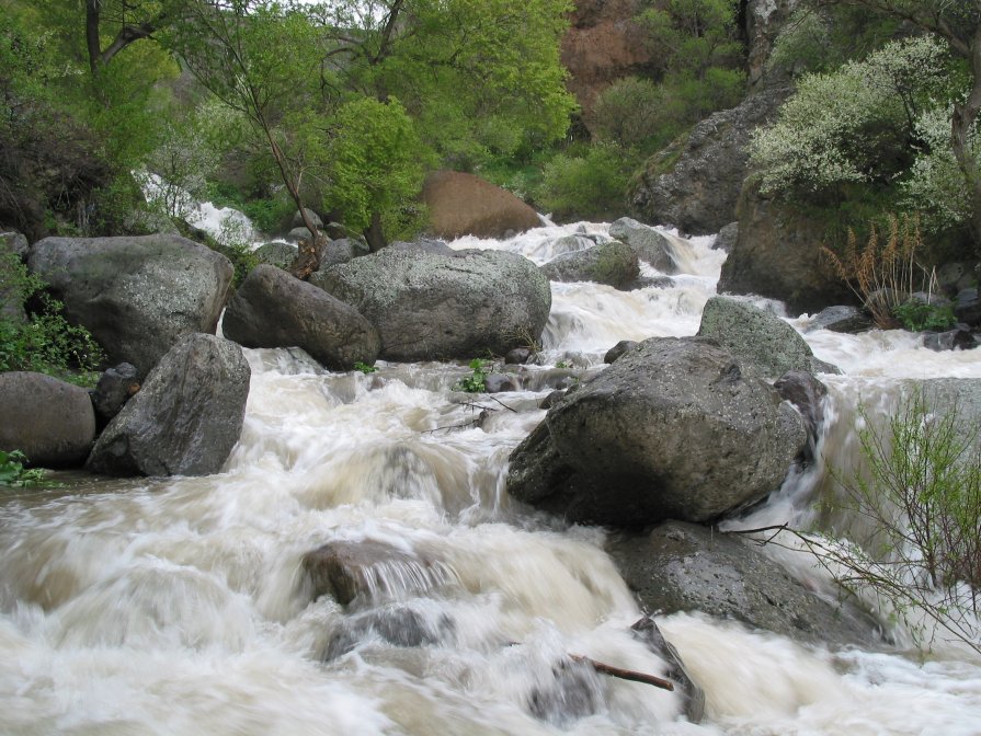 reka burlit - armen khachatryan