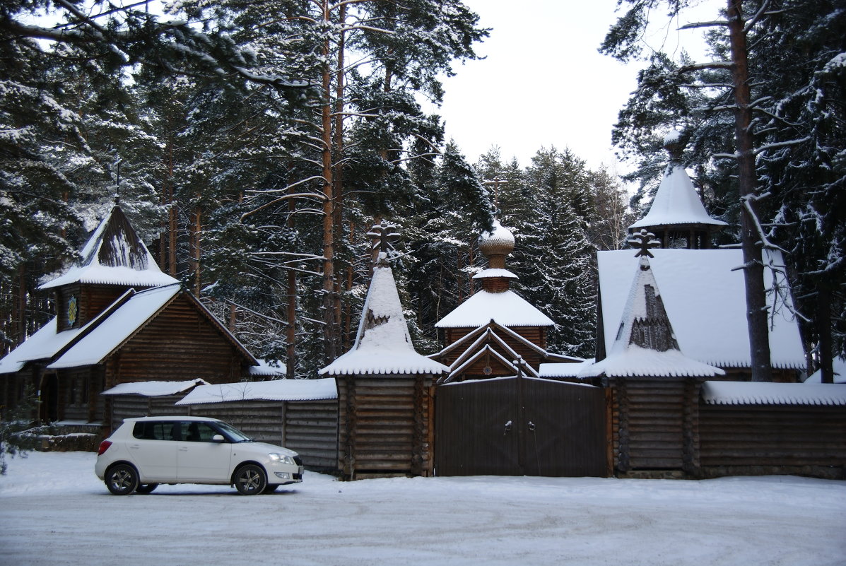 Церковь в лесу - Ольга Рыженкова