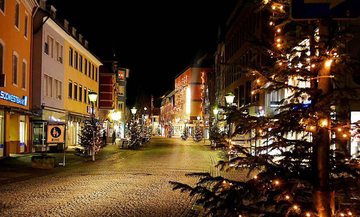 На улицах Германии в Рождество...) - Мария Воронина (Турик)