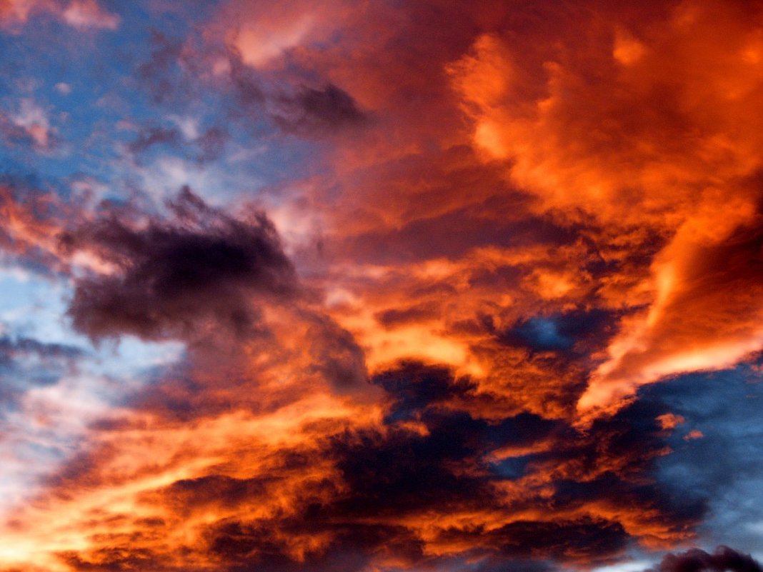 Небо при закате солнца - Константин Лазуренко