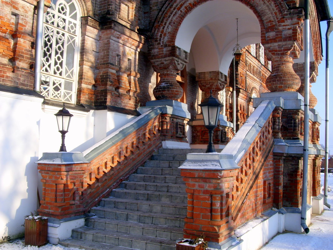Южное крыльцо Казанского собора - Владимир 