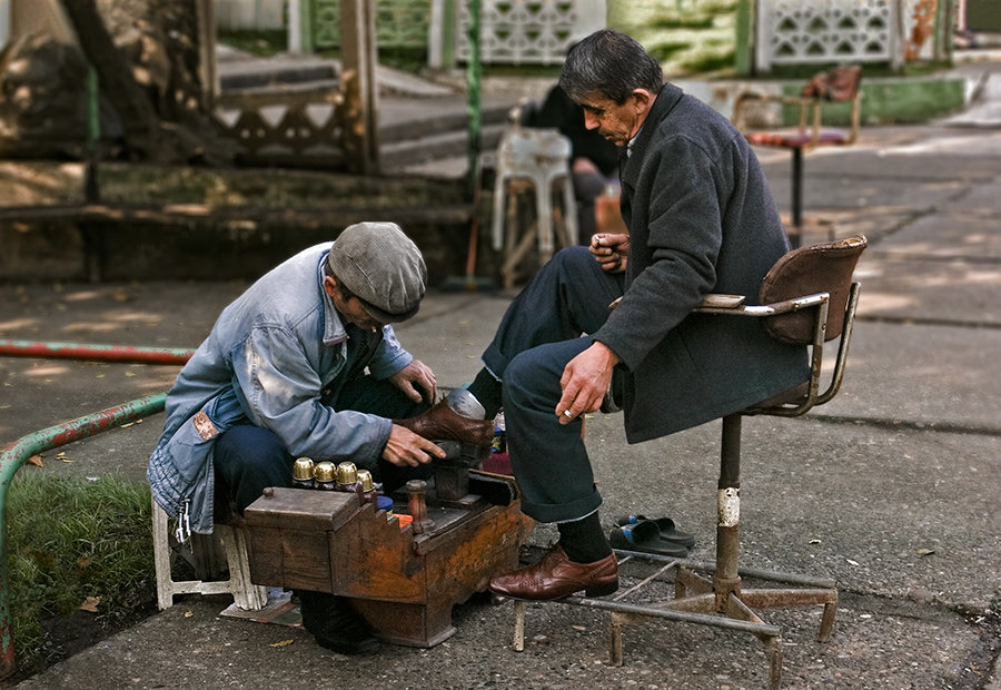Чистильщик обуви в Гиресуне (Турция) - Сергей Прокофьев