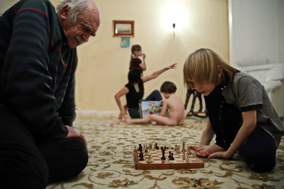 Шахматисты(напряженная игра) - Сергей Глотов