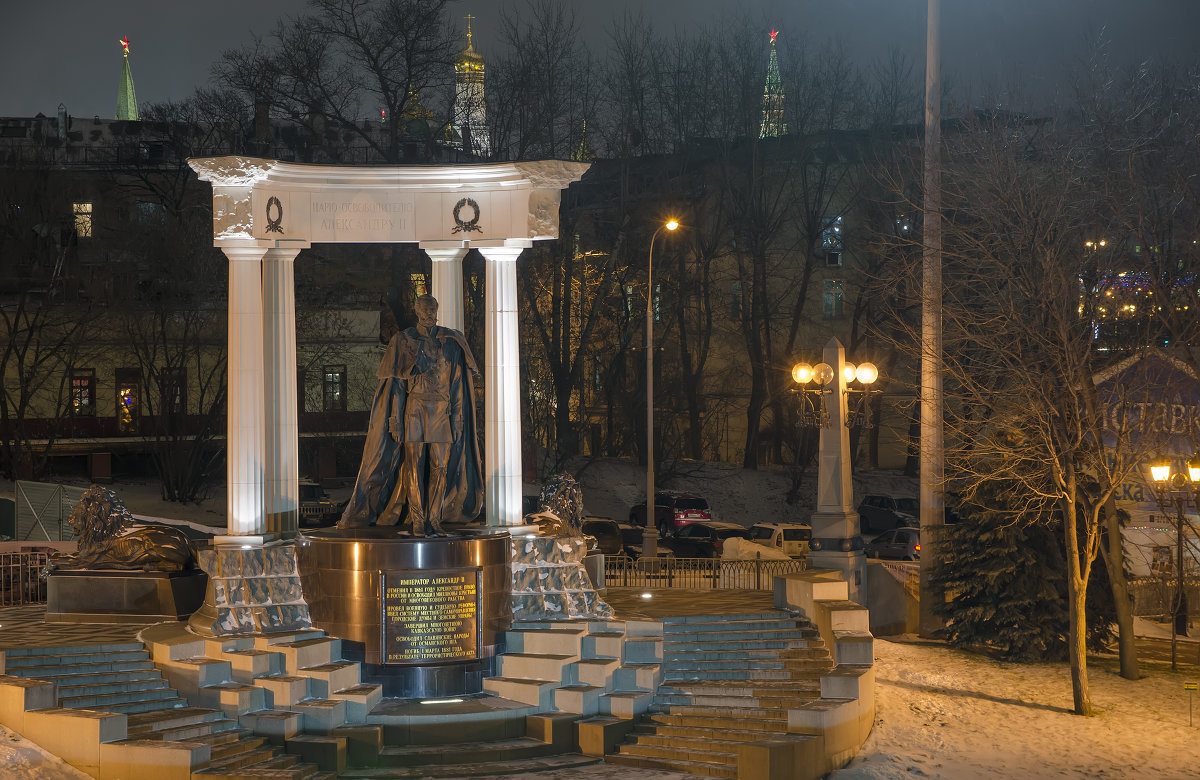 Памятник Императору Александру Второму - Gordon Shumway