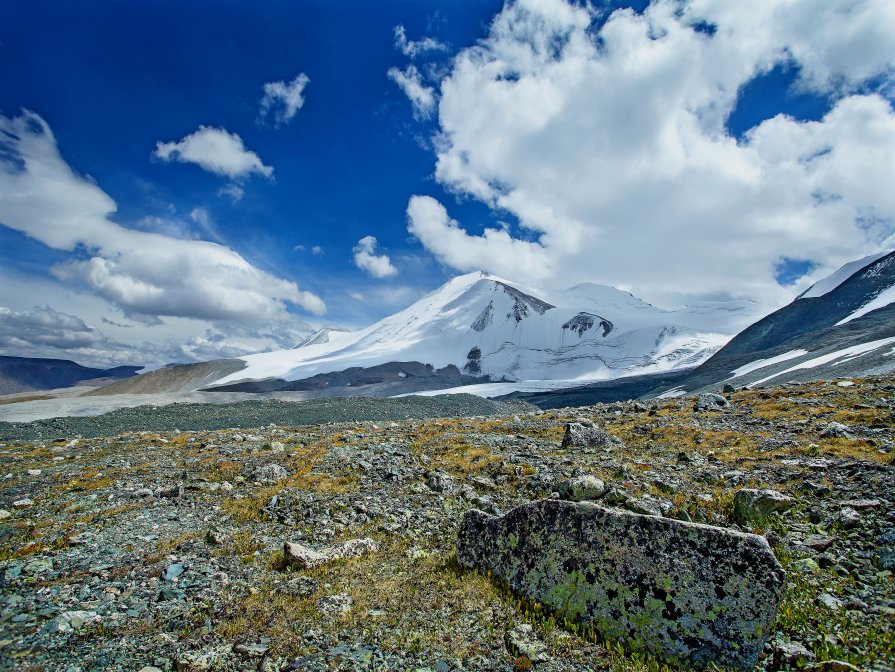Одна из вершин Табын-Богдо-Ола, плато Укок - Валентина Кобзева