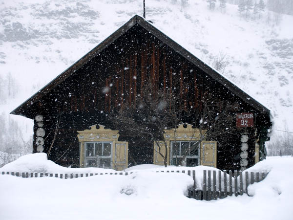 домик в снегу - станислав заречанский