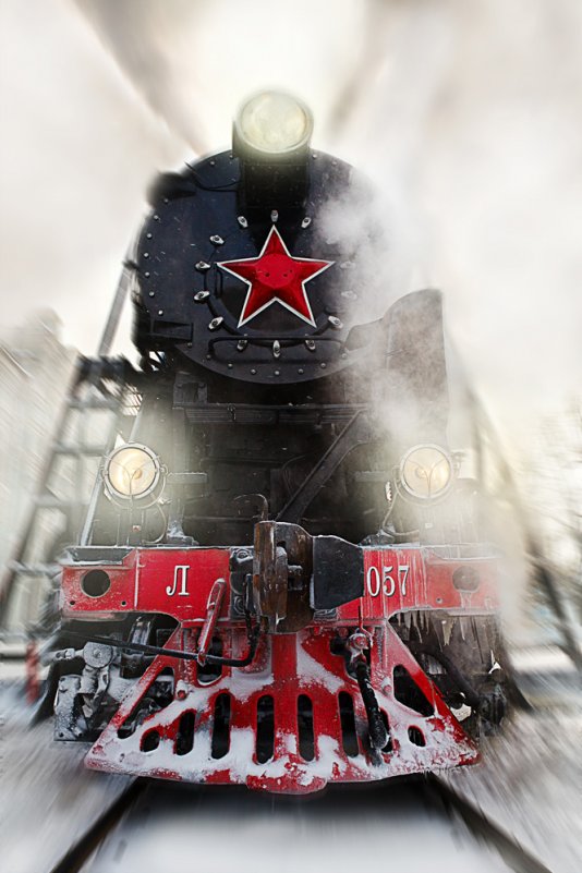 Red star train - Yury Barsukoff