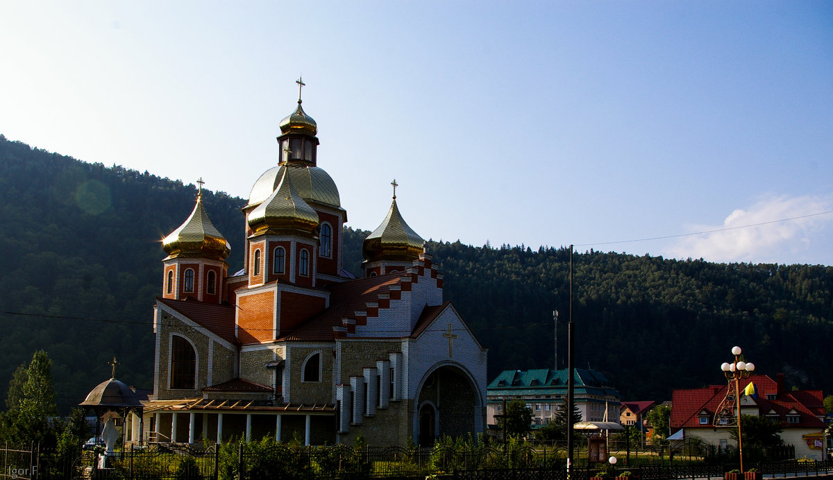 Carpathians church - Игорь Ф.