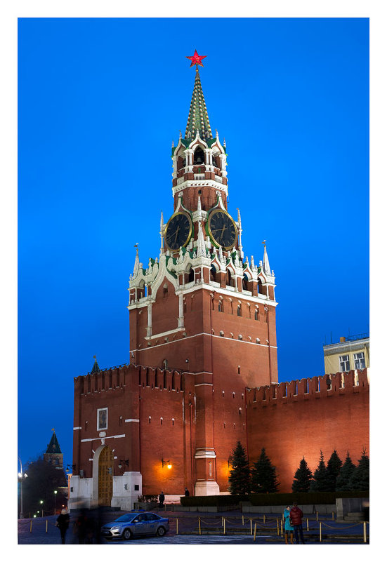 Спасская башня Московского кремля - Вера Ульянова