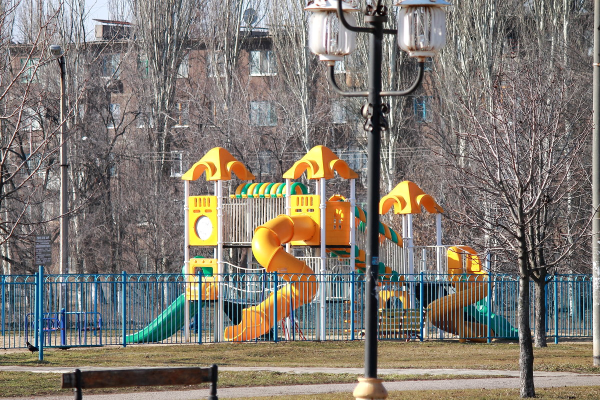 Детская площадка - Сергей Жадан