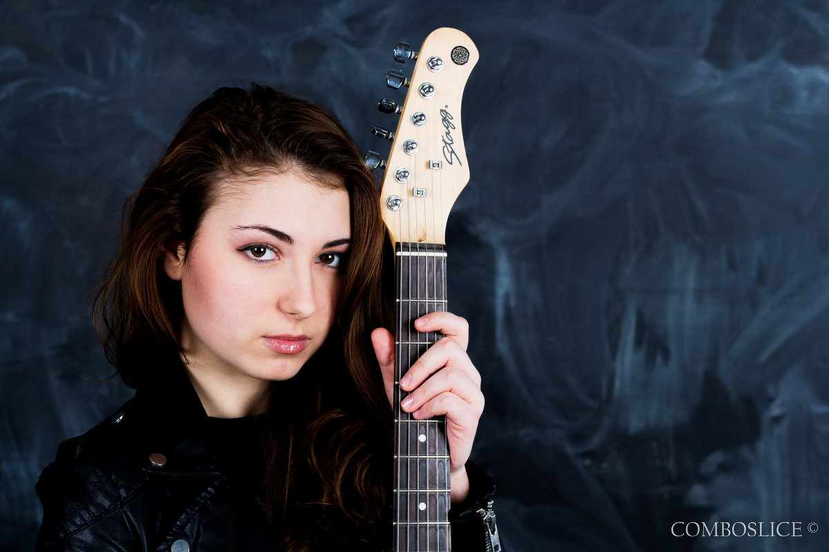 Девушка с гитарой - Олег Осокин